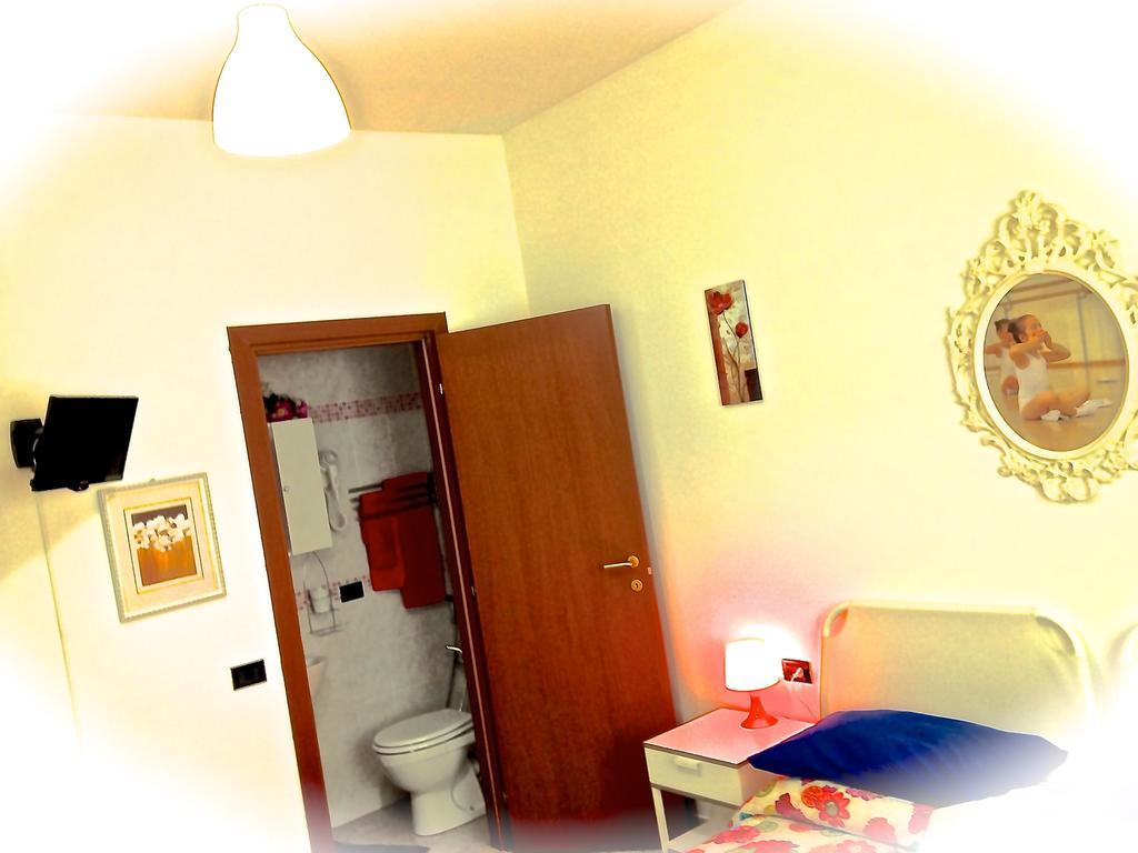 Top Suit Uno - Guest House Brugherio Exterior foto