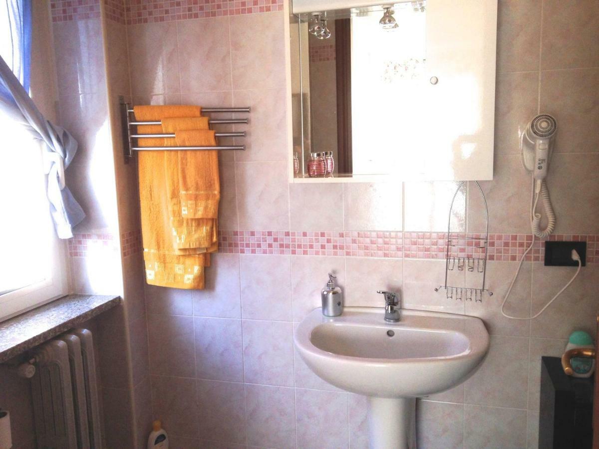 Top Suit Uno - Guest House Brugherio Zimmer foto